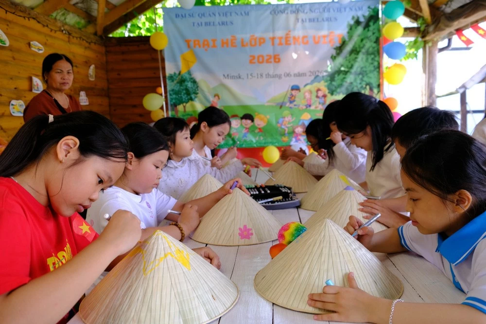 Vietnamese Community in Belarus launches Vietnamese Language Summer Camp 2026, celebrates 10th anniversary of Vietnamese Class Vietnamese Community in Belarus launches Vietnamese Language Summer Camp 2026, celebrates 10th anniversary of Vietnamese Class