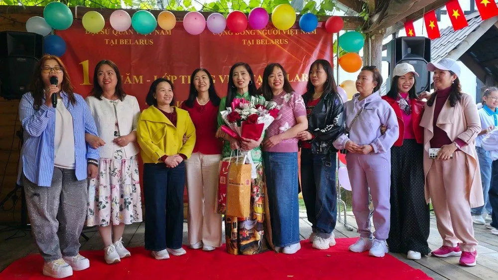 Vietnamese Community in Belarus launches Vietnamese Language Summer Camp 2026, celebrates 10th anniversary of Vietnamese Class Vietnamese Community in Belarus launches Vietnamese Language Summer Camp 2026, celebrates 10th anniversary of Vietnamese Class