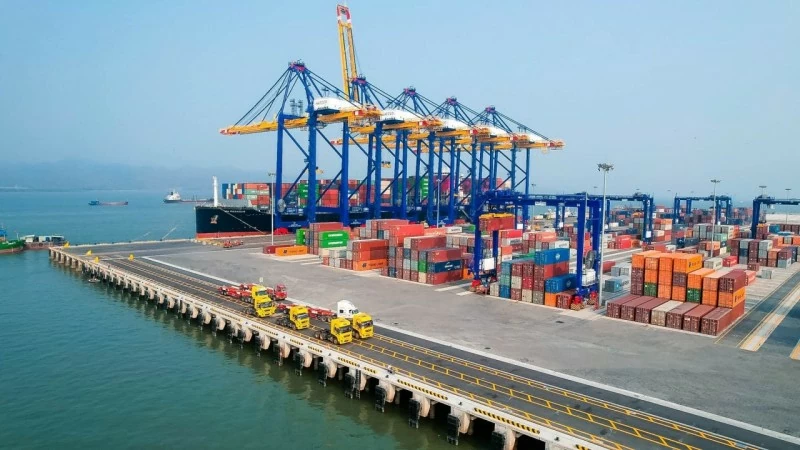 Port throughput in Hai Phong exceeds eight-month target Port throughput in Hai Phong exceeds eight-month target
