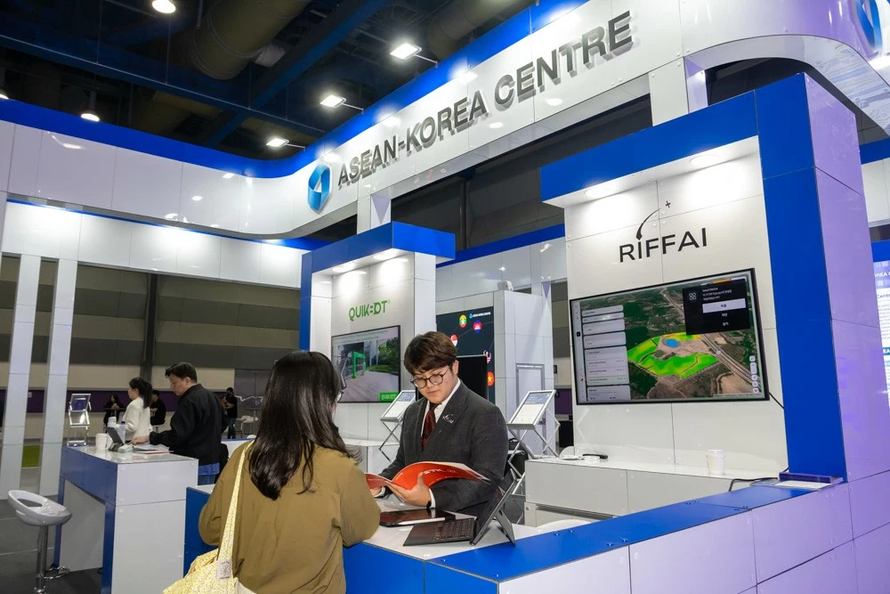 Vietnamese and ASEAN startups participate in the Republic of Korea's premier innovation event NextRise 2026