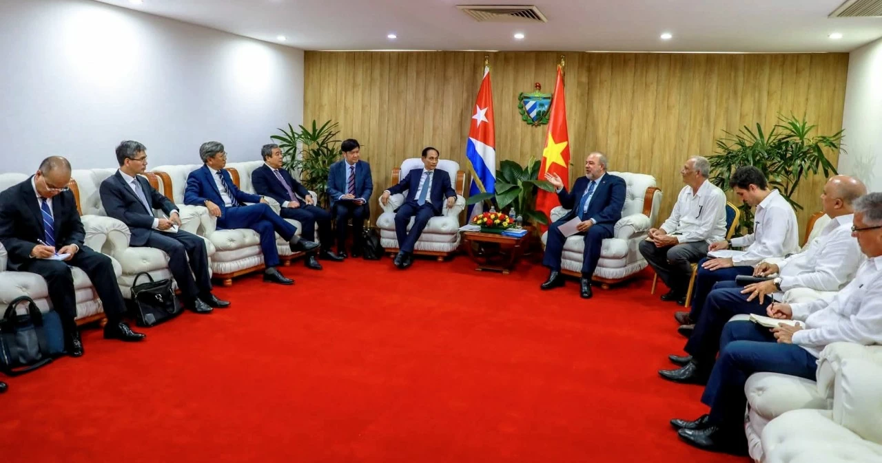Special Envoy of General Secretary, President To Lam visits Cuba, informs outcomes of the 14th National Party Congress Special Envoy of General Secretary, President To Lam visits Cuba, informs outcomes of the 14th National Party Congress