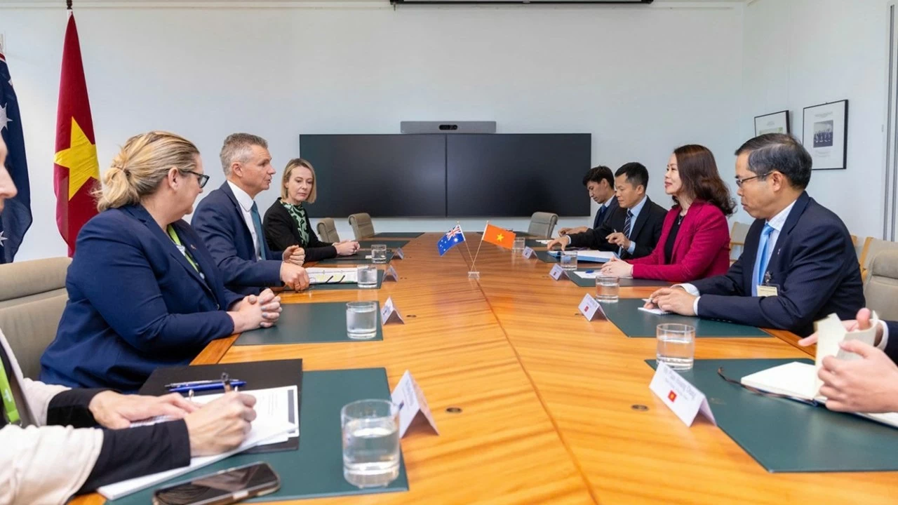 Deputy Foreign Minister Nguyen Minh Hang pays a working visit to Australia