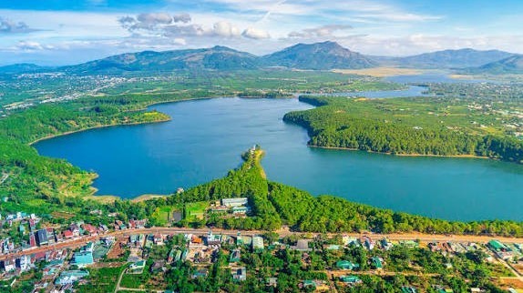 Gia Lai: Where connections converge, cultures thrive and opportunities spread - A land of great potential welcoming visitors and investors