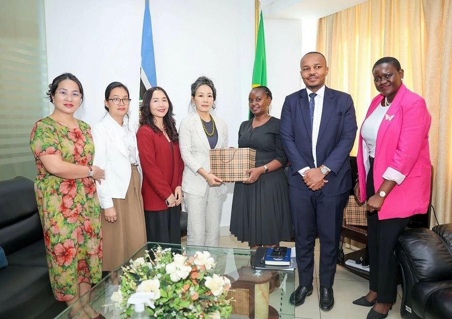 Ambassador Vu Thanh Huyen promotes Party-to-Party foreign relations and State diplomacy in the capital Dodoma Ambassador Vu Thanh Huyen promotes Party-to-Party foreign relations and State diplomacy in the capital Dodoma