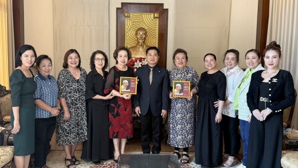 Promoting traditional cultural activities among the Vietnamese community in Thailand: Vietnamese Consul General