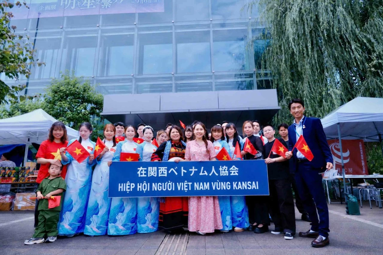 Vietnamese Association in Kansai joins Asian Cultural Festival in Sakai, promoting the spirit of international integration Vietnamese Association in Kansai joins Asian Cultural Festival in Sakai, promoting the spirit of international integration