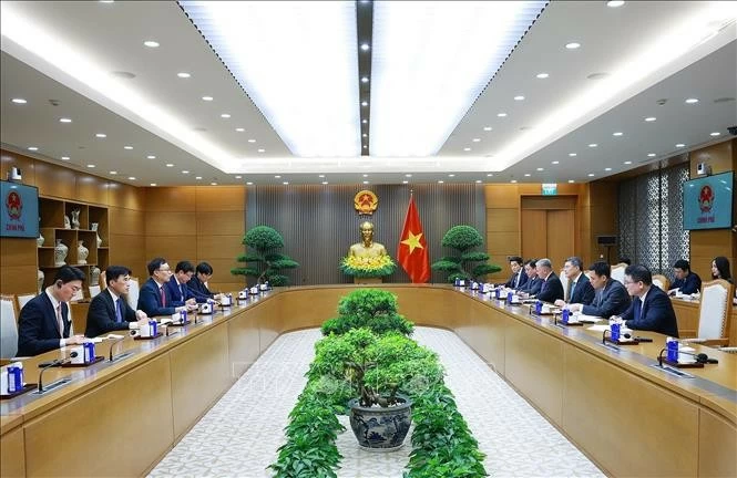 Prime Minister Le Minh Hung outgoing RoK Ambassador Choi Young-sam