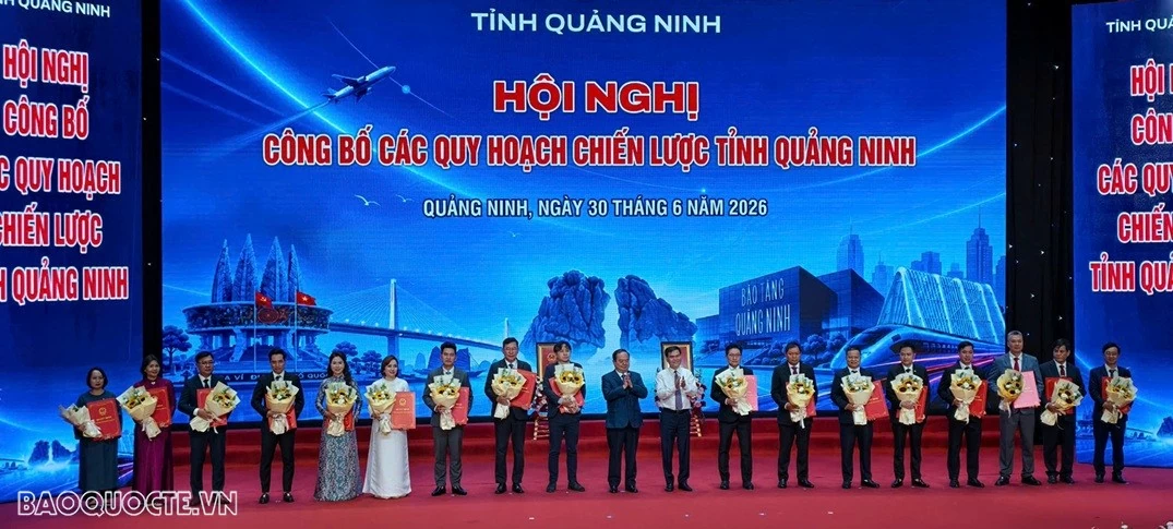 Quang Ninh announces five strategic plans to expand development space and drive new growth