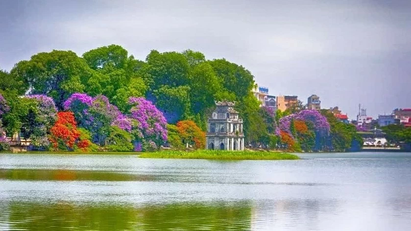 Preserving the essence of Hanoi's people in a century-long vision (Part 1): Culture – An enduring strength for the Capital