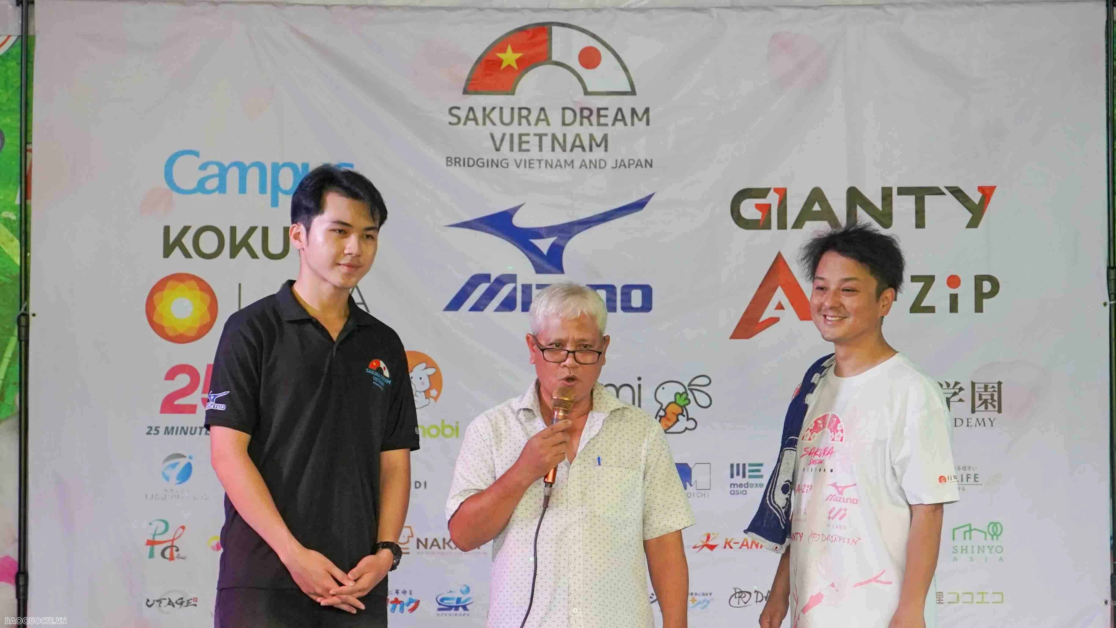 Lang Tre in Dong Nai welcomes Japanese friends, spreading love to orphaned children