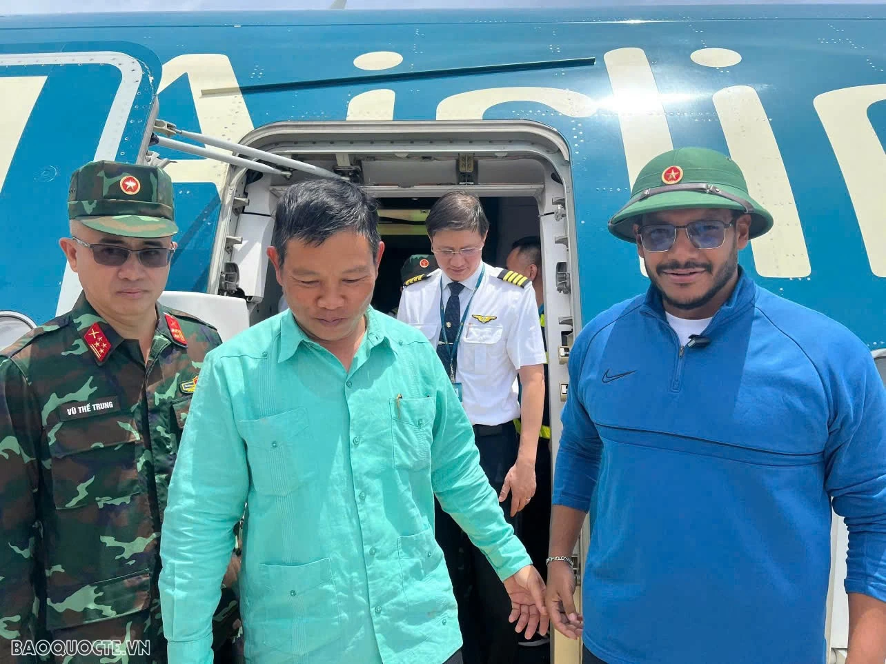 Vietnam's second aid flight to Venezuela lands at Simón Bolívar International Airport
