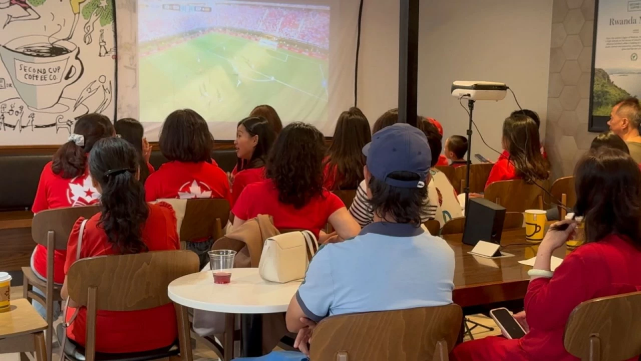 Vietnamese community in Canada connects at coffee shop during World Cup 2026 Vietnamese community in Canada connects at coffee shop during World Cup 2026