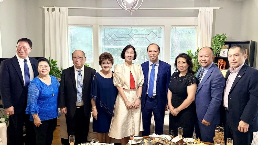 Ambassador Nguyen Quoc Dung pays working visit to Minnesota, USA