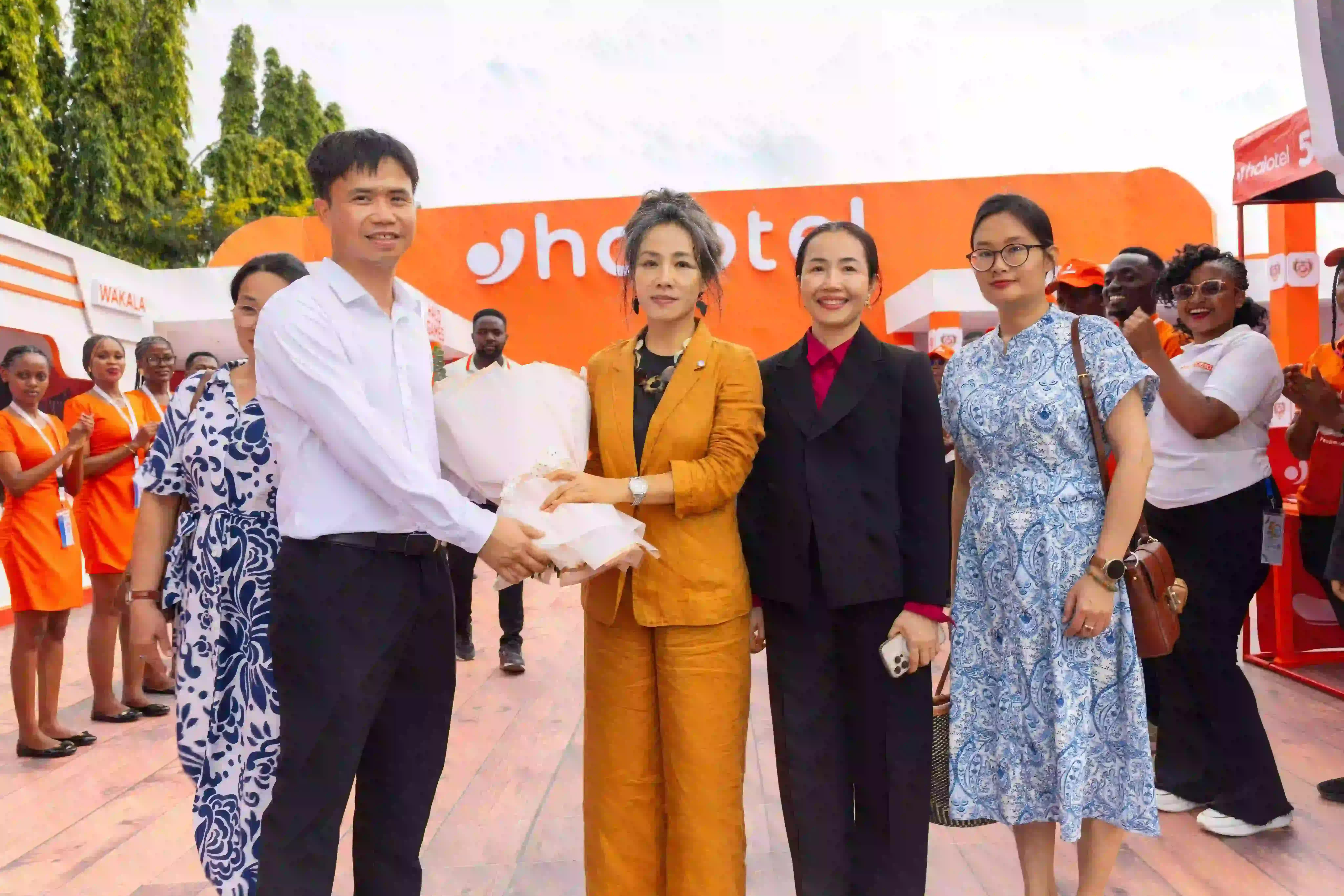 Ambassador Vu Thanh Huyen attends Dar es Salaam International Trade Fair - Sabasaba 2026