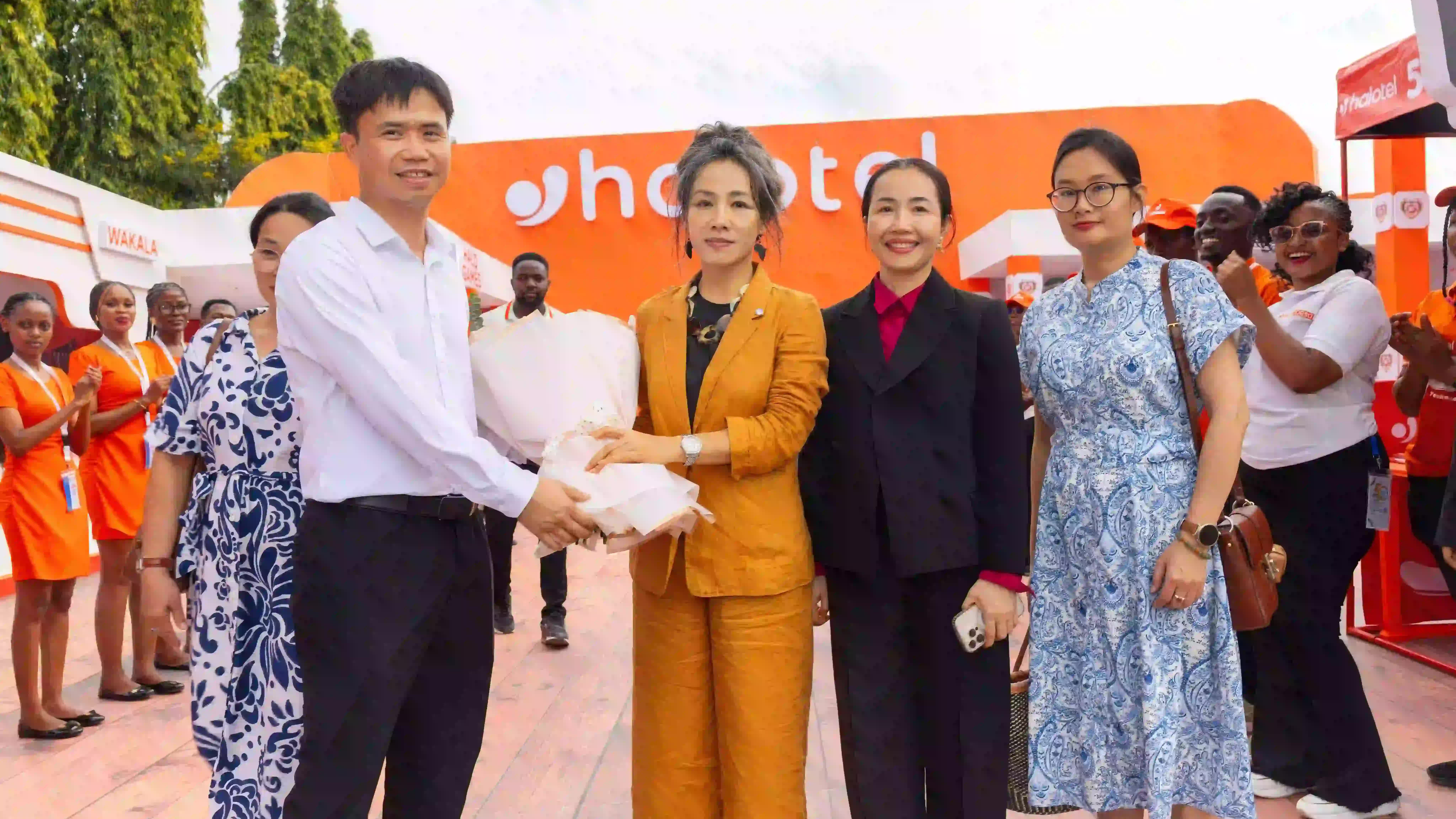 Ambassador Vu Thanh Huyen attends Dar es Salaam International Trade Fair - Sabasaba 2026