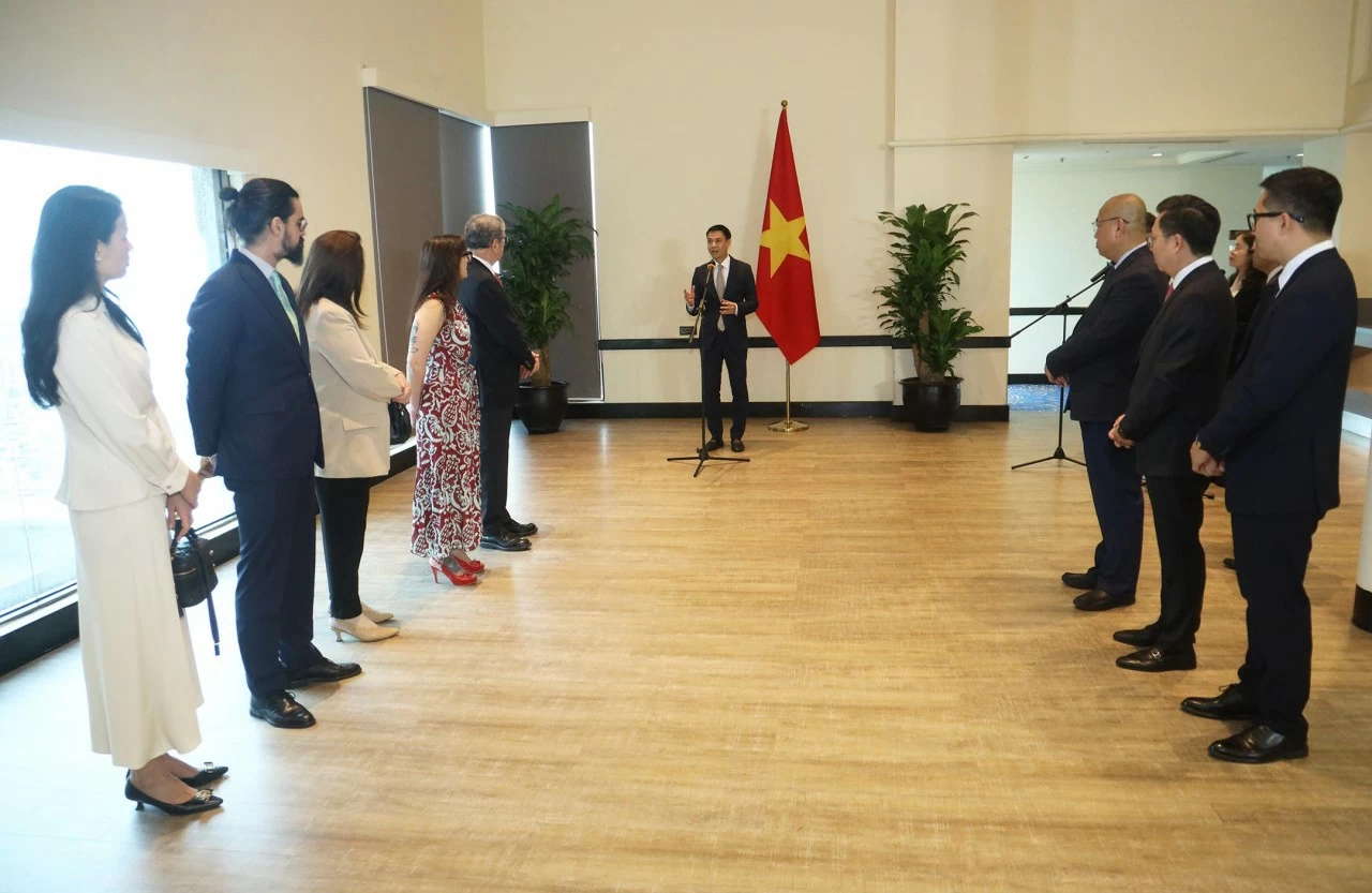 Brazilian Ambassador to Vietnam Marco Farani awarded the Friendship Order