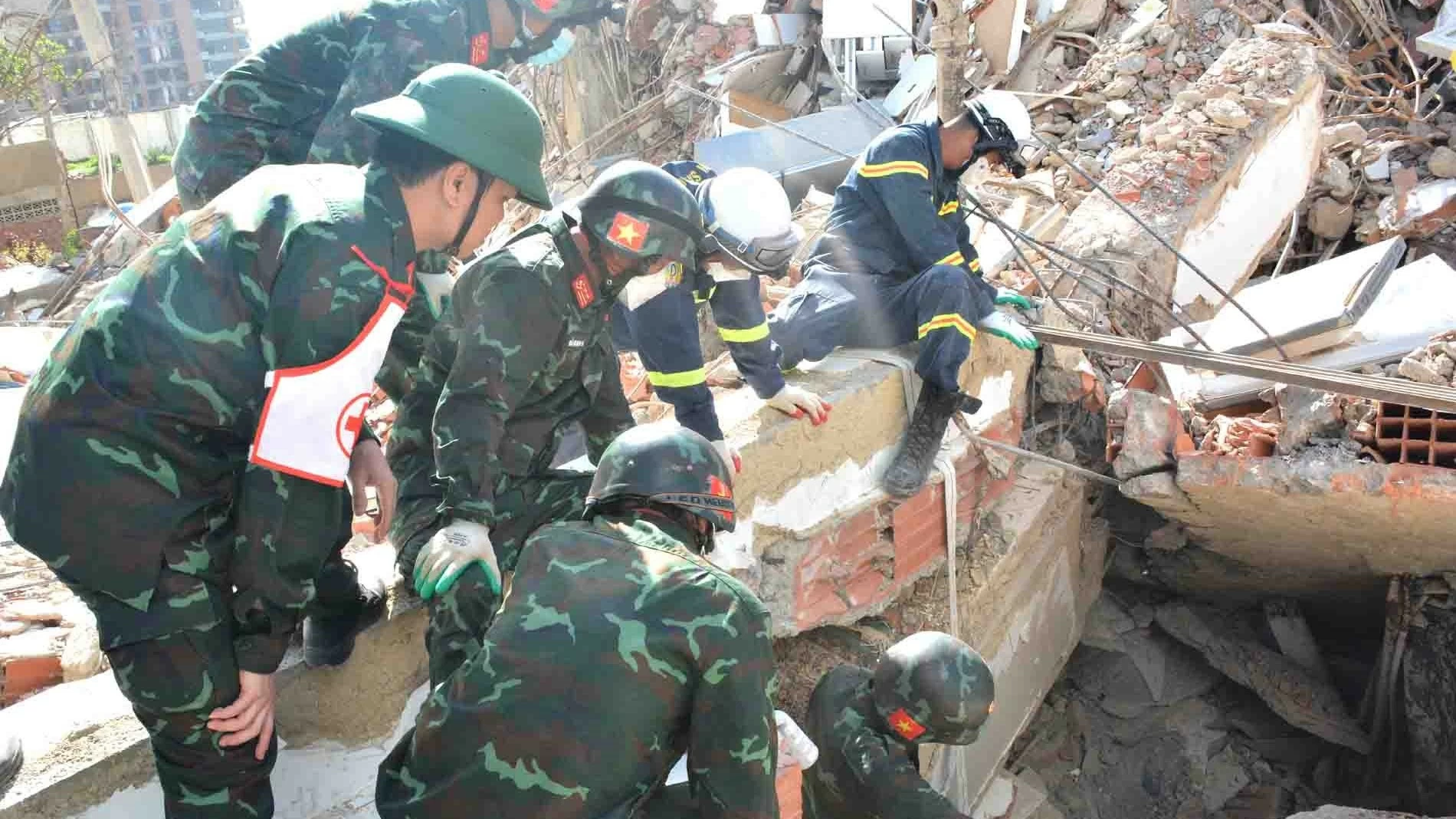 Vietnamese Rescue Team recovers nine more earthquake victims in Venezuela