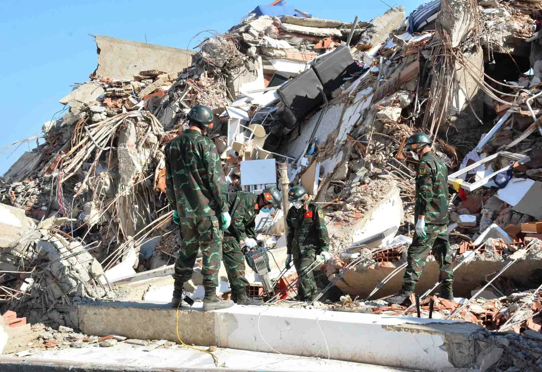 Vietnamese Rescue Team recovers nine more earthquake victims in Venezuela