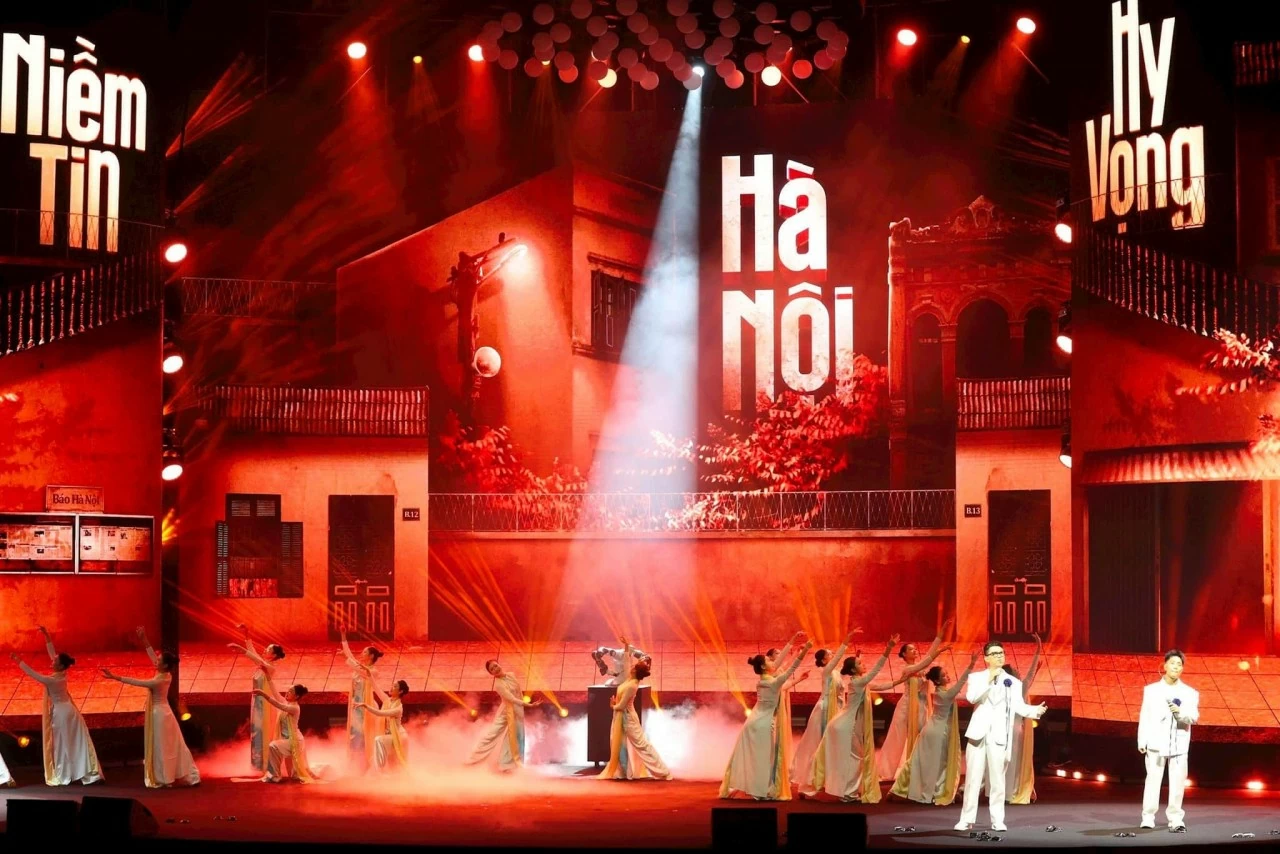 Preserving the essence of Hanoi's people in a century-long vision (Final Part): Shaping graceful Hanoians for the new era