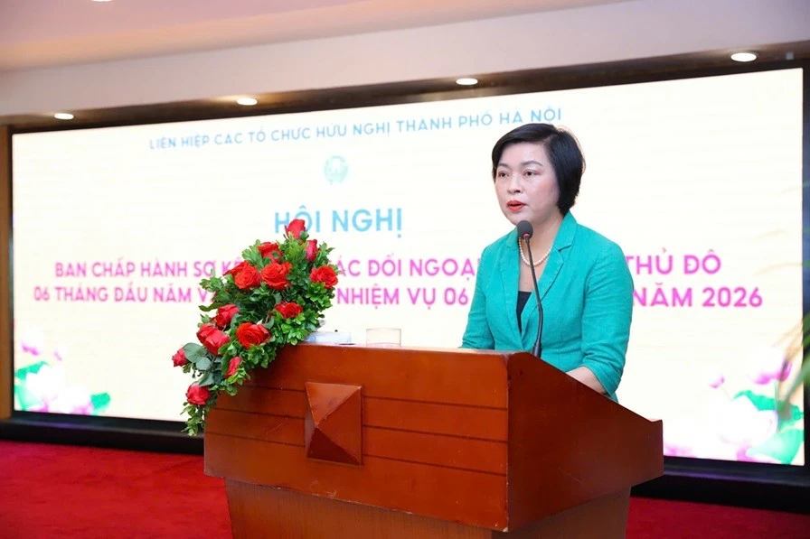 Hanoi People-to-People Diplomacy: From friendly exchanges to mobilising resources for Capital development Hanoi People-to-People Diplomacy: From friendly exchanges to mobilising resources for Capital development
