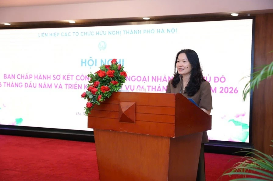 Hanoi People-to-People Diplomacy: From friendly exchanges to mobilising resources for Capital development Hanoi People-to-People Diplomacy: From friendly exchanges to mobilising resources for Capital development