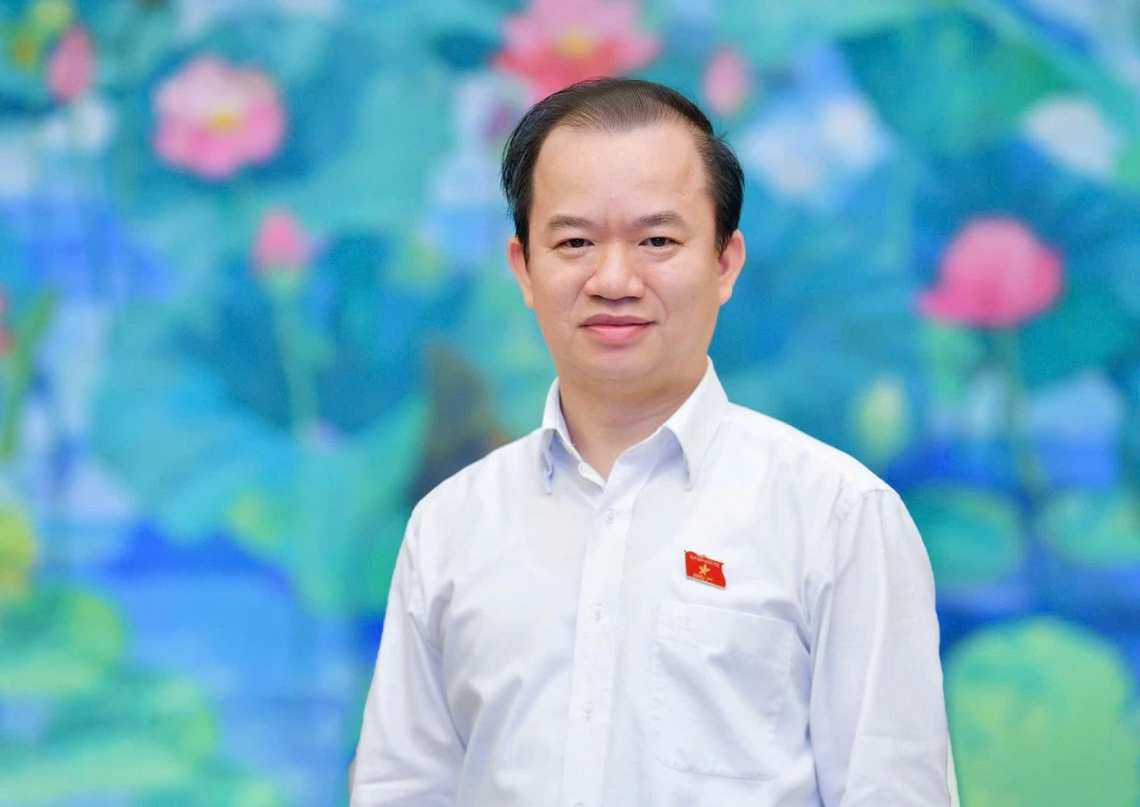Preserving the essence of Hanoi's people in a century-long vision (Final Part): Shaping graceful Hanoians for the new era