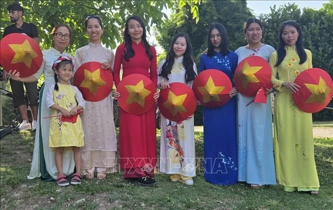 Vietnamese promote culture at the 2026 Festival of Nations in Milan Vietnamese promote culture at the 2026 Festival of Nations in Milan