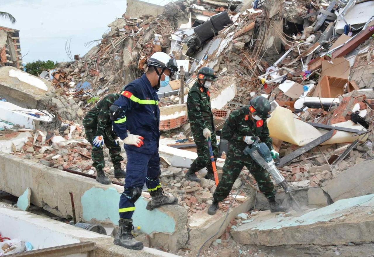 Vietnam Rescue Team recovers 15 more earthquake victims in Venezuela