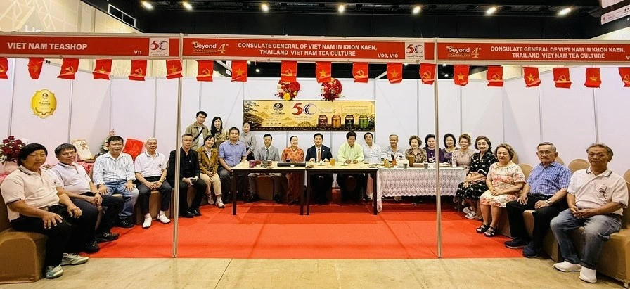 Exhibition elevates Vietnamese brands, boosts economic cooperation in Thailand
