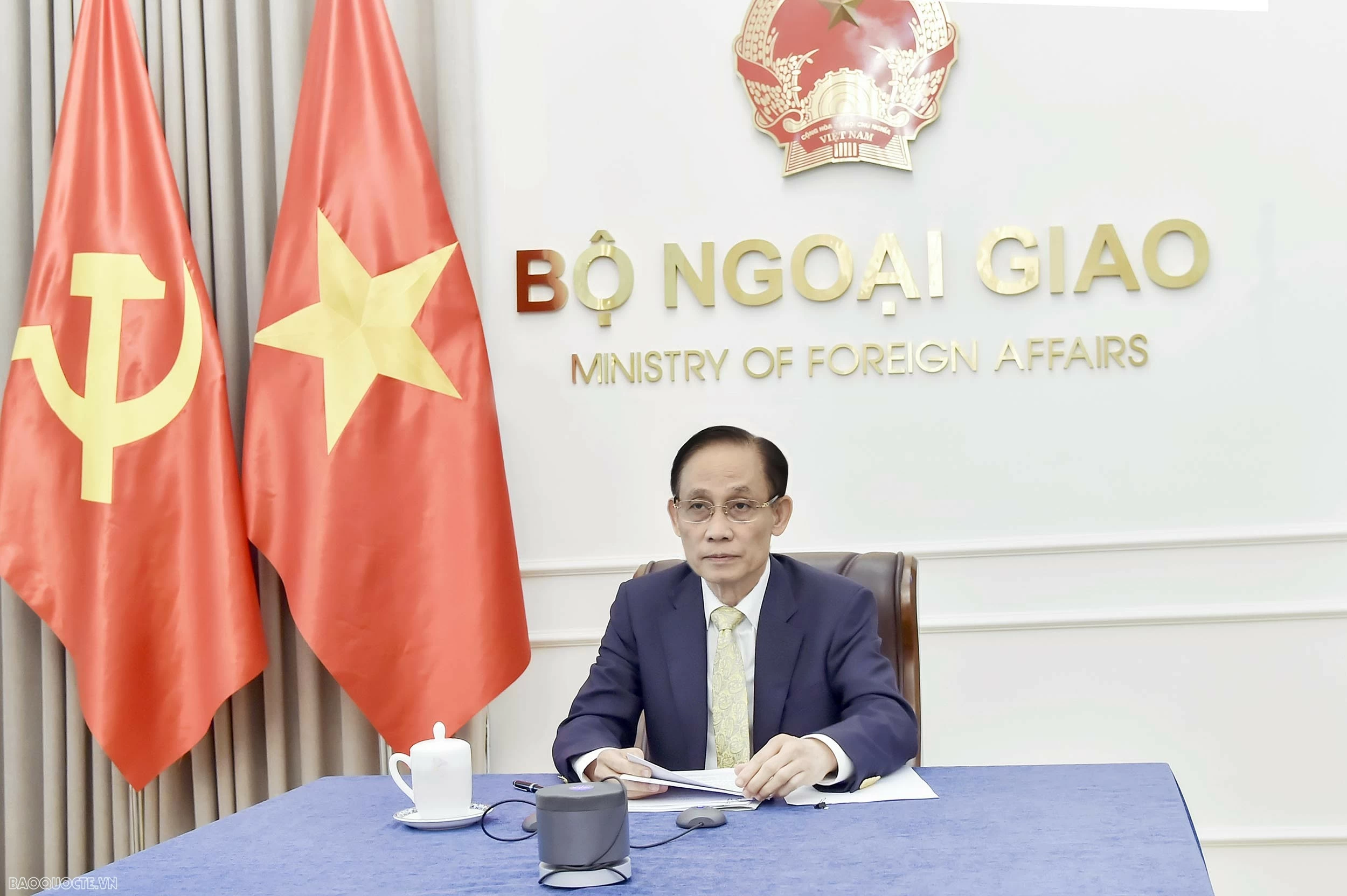 Bộ trưởng Ngoại giao Lê Hoài Trung điện đàm với Bộ trưởng Bộ Ngoại giao Liên bang Mexico Roberto Velasco Álvarez