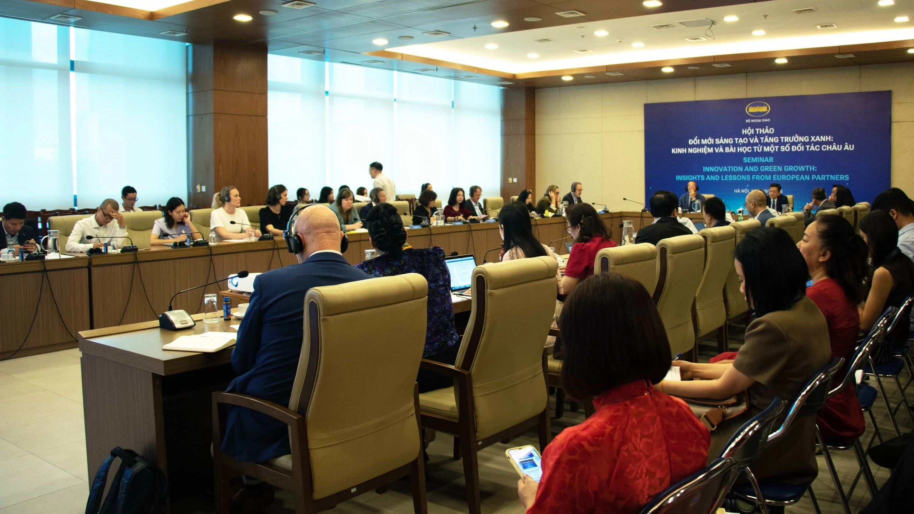 Seminar on innovation and green growth: Sharing European partners' experience, expanding cooperation opportunities with Vietnam