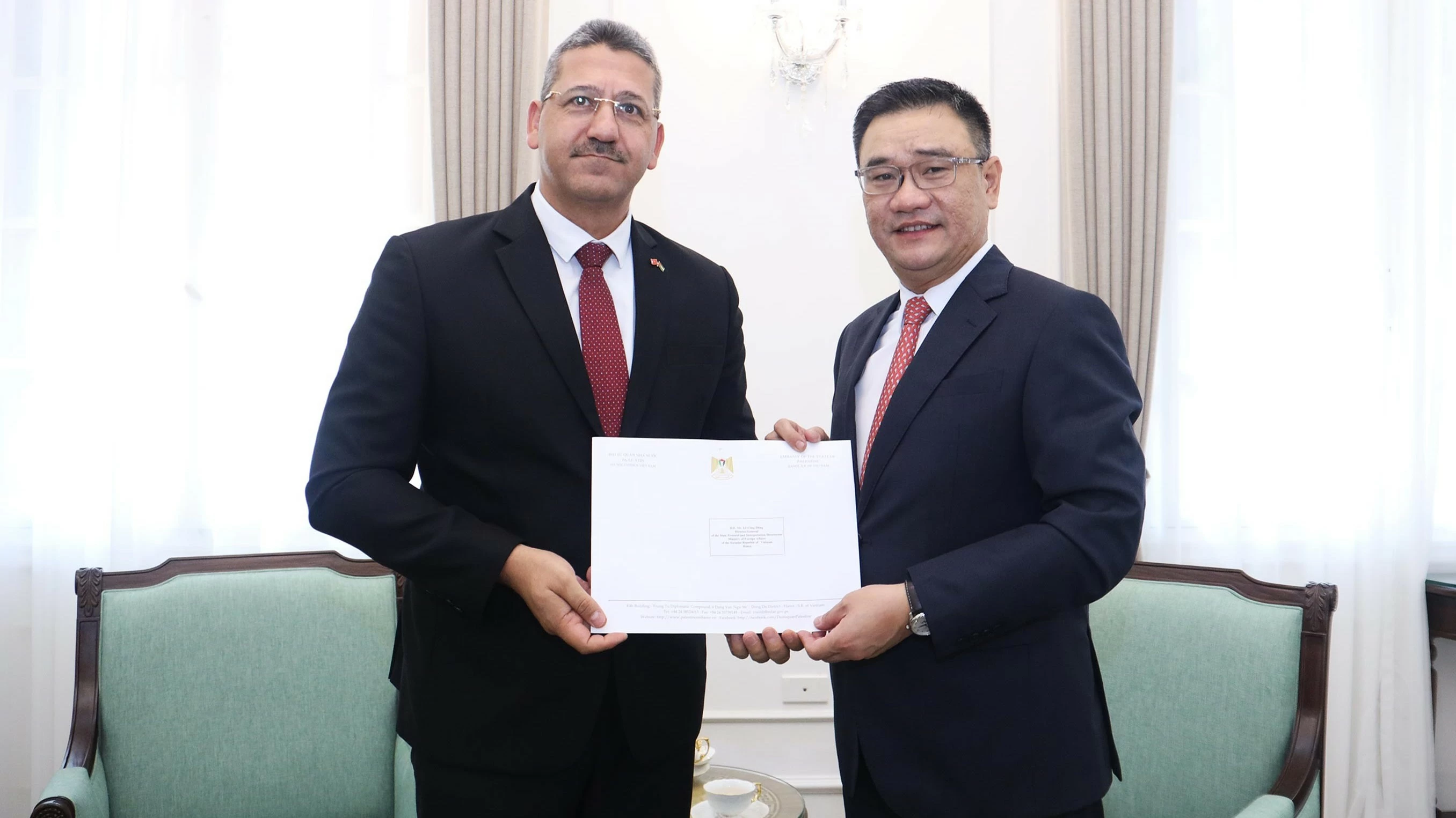Reception of the copy of Credentials from the Palestinian Ambassador to Vietnam