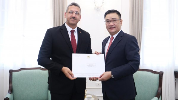 Reception of the copy of Credentials from the Palestinian Ambassador to Vietnam