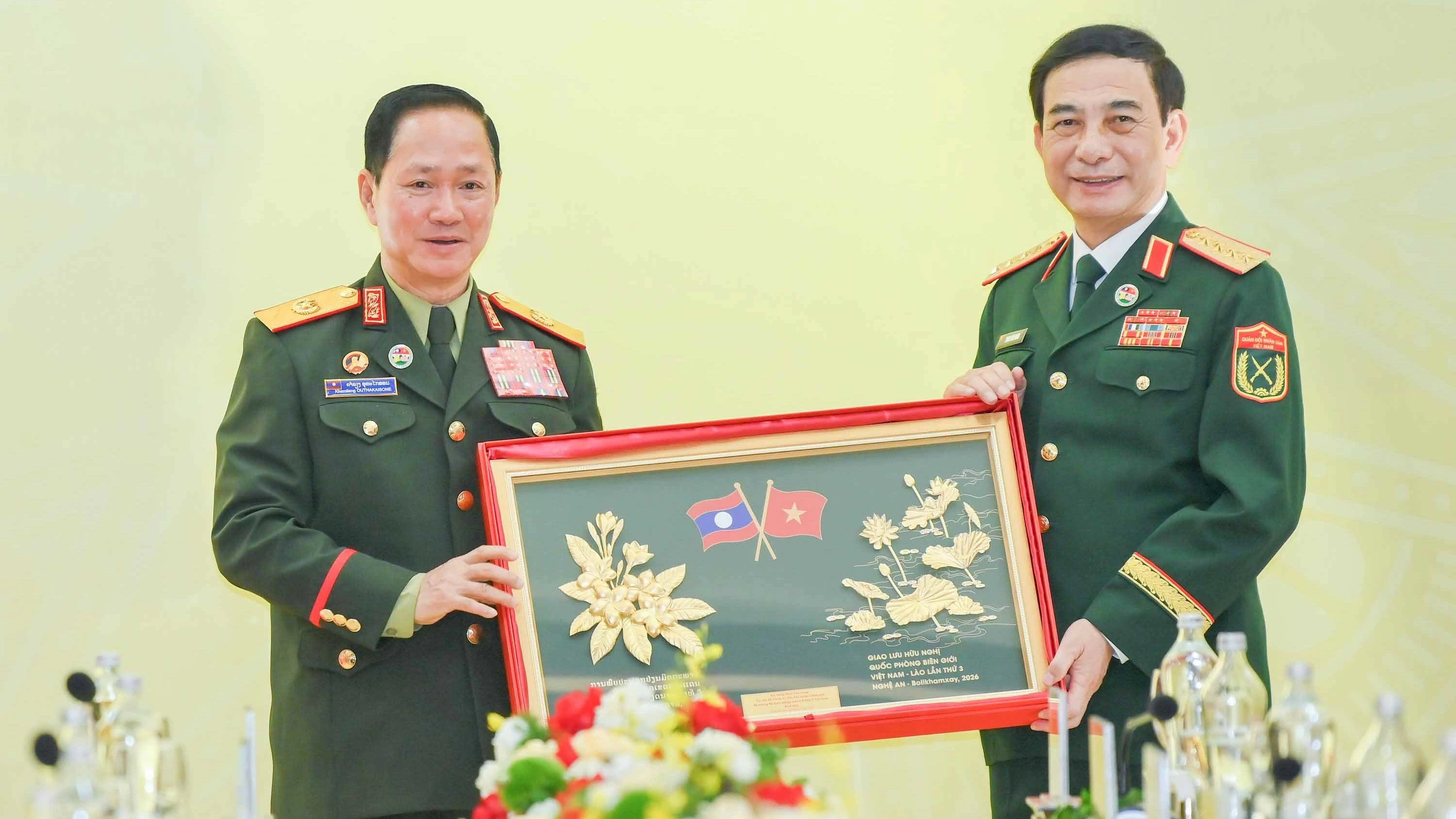 Vietnam-Laos hold 3rd Border Defence Friendship Exchange to strengthen defence cooperation and foster peaceful borders