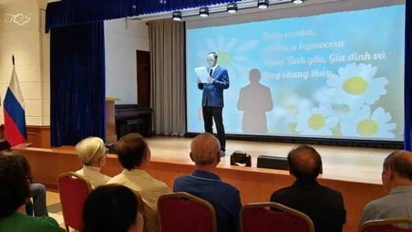 Celebrating the Day of Family, Love, and Fidelity at the Russian Science and Culture Center in Hanoi