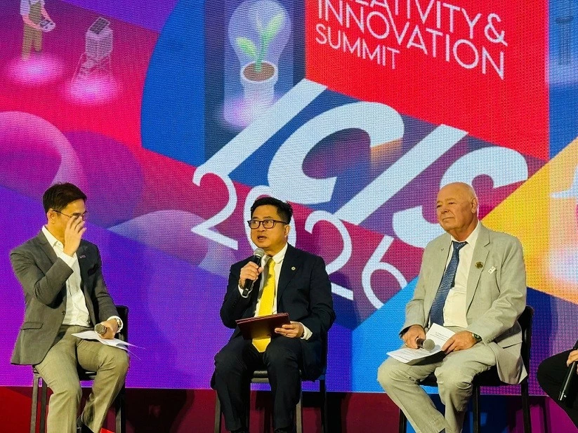 Consul General Dinh Hoang Linh attends innovation conference in Northeast Thailand