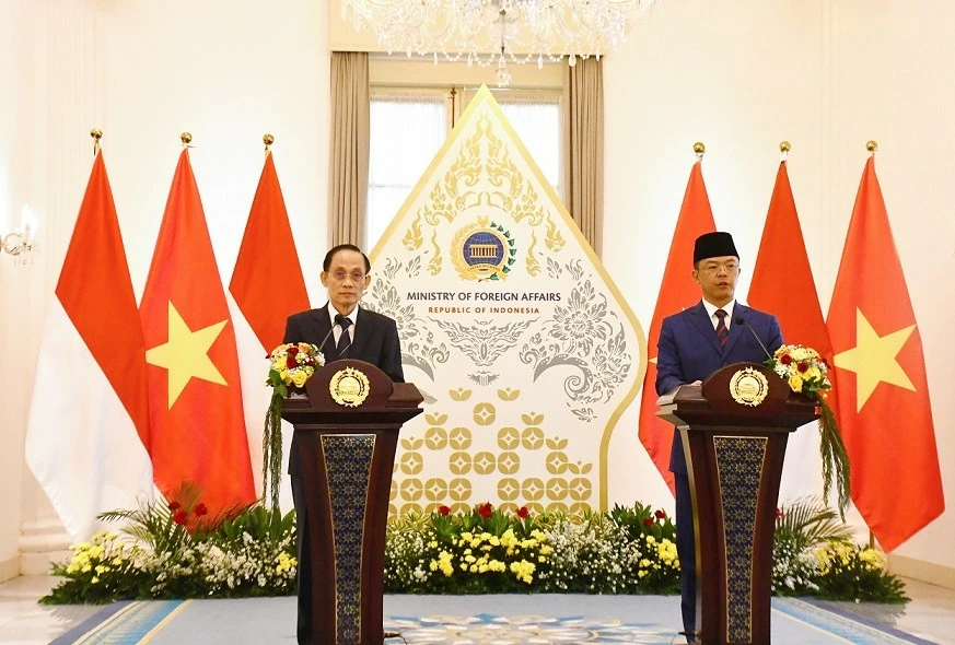Vietnam, Indonesia Foreign Ministers sign Action Program to implement Comprehensive Strategic Partnership for 2026-2030 Vietnam, Indonesia Foreign Ministers sign Action Program to implement Comprehensive Strategic Partnership for 2026-2030