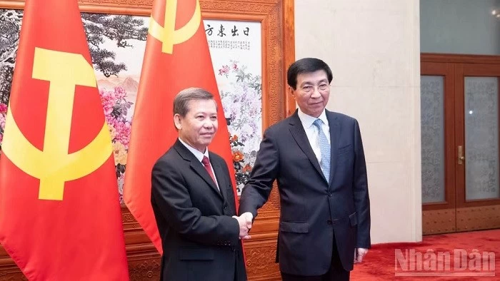 Vietnam, China promote stronger Party-to-Party ties, strategic cooperation