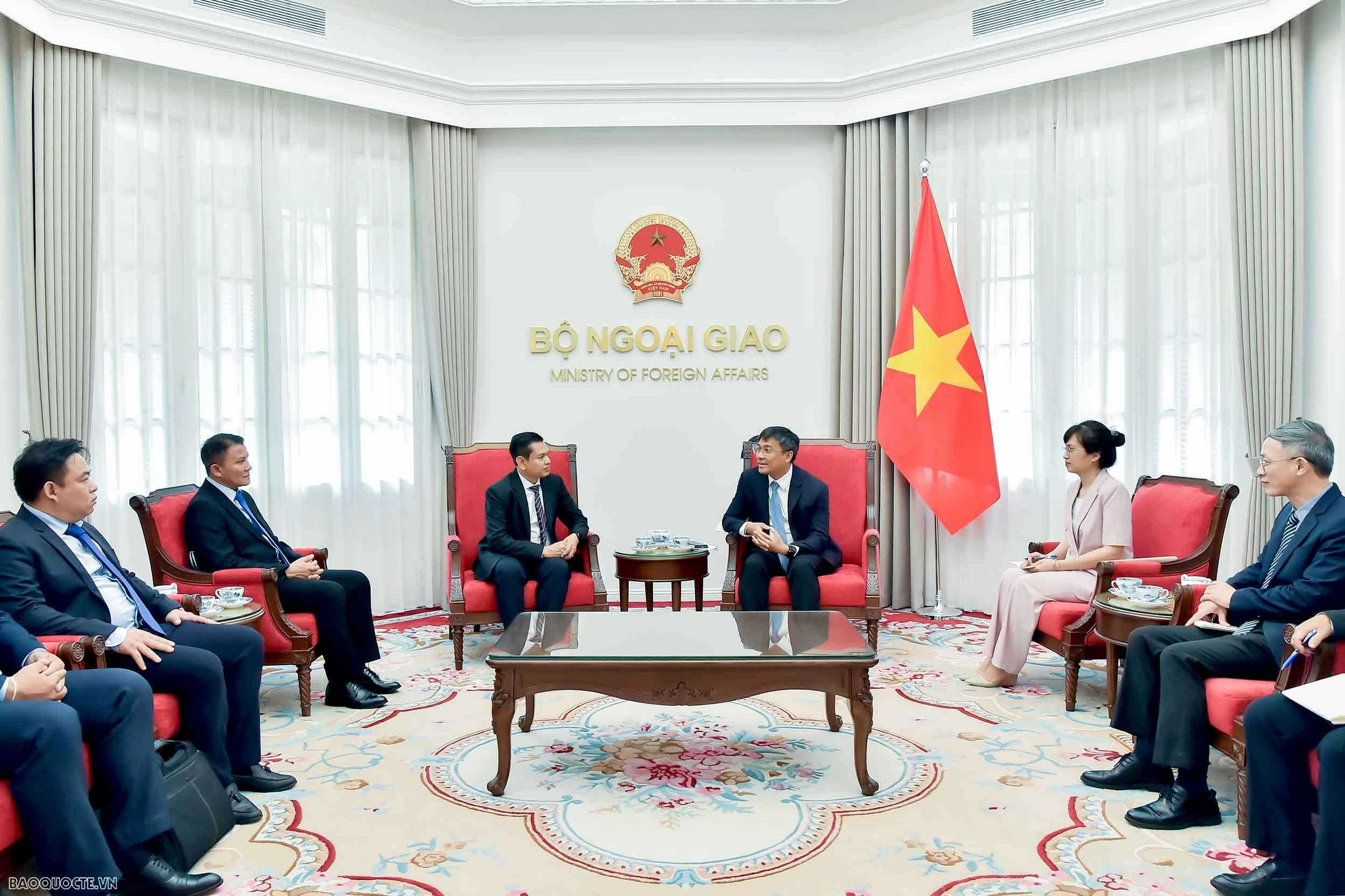 Vietnam, Laos strengthen cooperation in Foreign Ministry capacity building