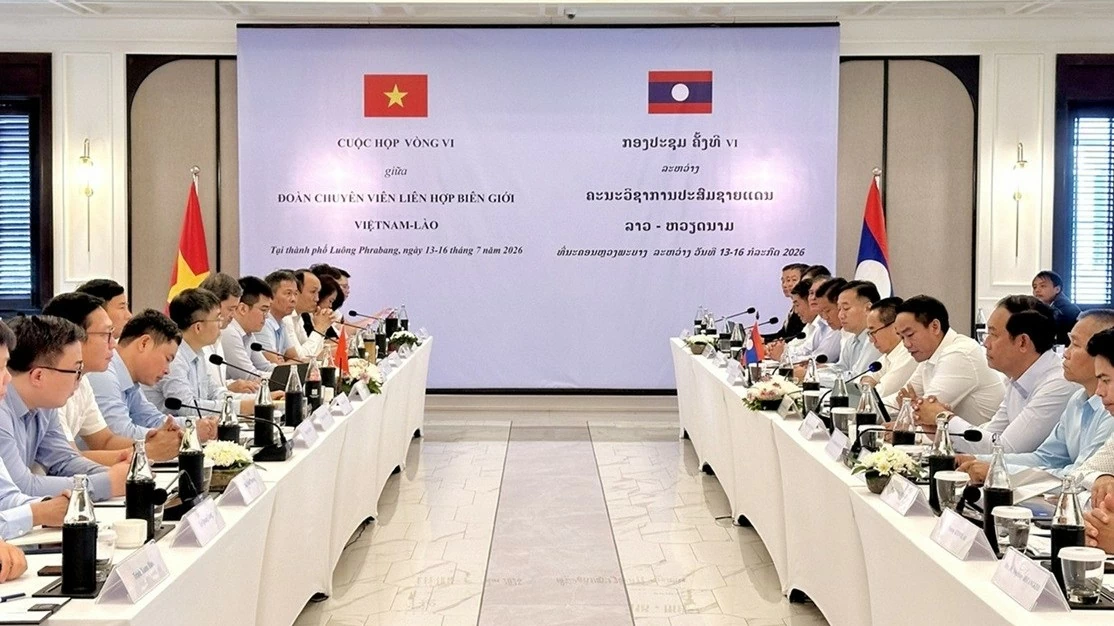 Vietnam, Laos hold sixth round meeting of border experts in Luang Prabang