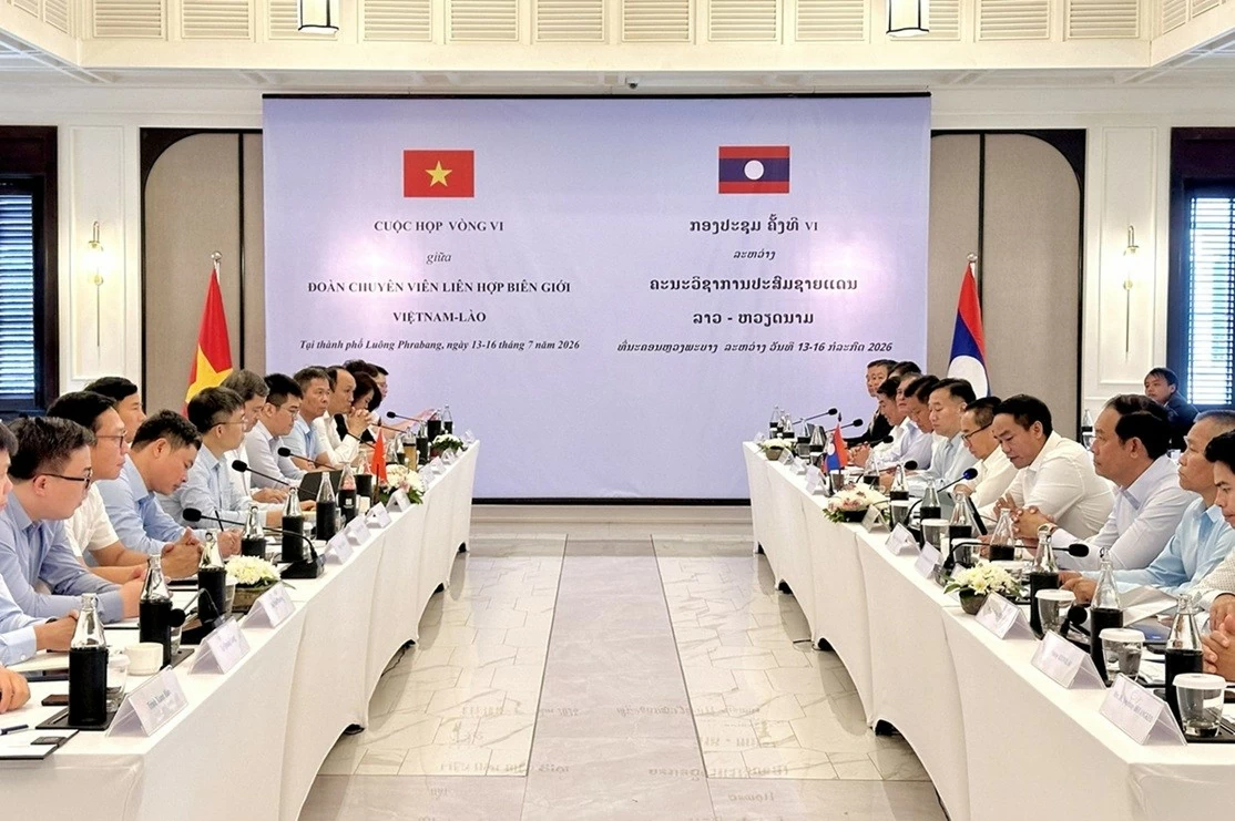 Vietnam, Laos hold sixth round meeting of border experts in Luang Prabang