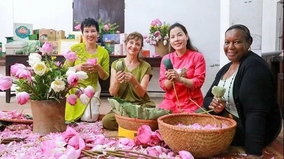 Hanoi ranked world"s second friendliest city for services