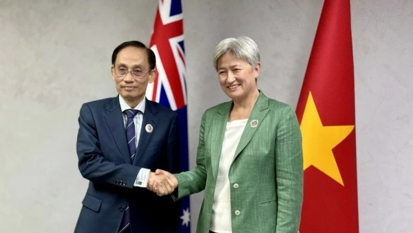 FM Le Hoai Trung and Australian counterpart Penny Wong co-chair 8th Vietnam–Australia Foreign Ministers’ Meeting in Canberra