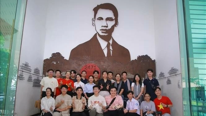 Following Uncle Ho's footsteps: Fostering patriotism among Vietnamese students in Thailand