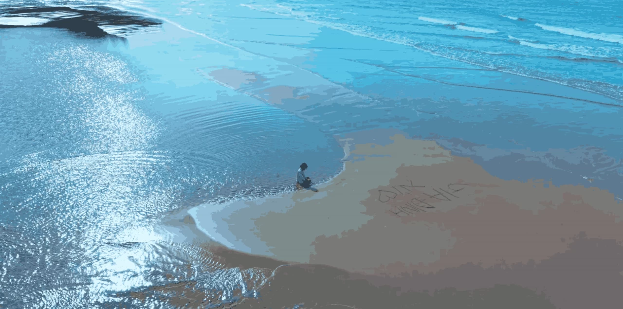 Exploring Tan Canh Duong beach: Pristine beauty attracts tourists