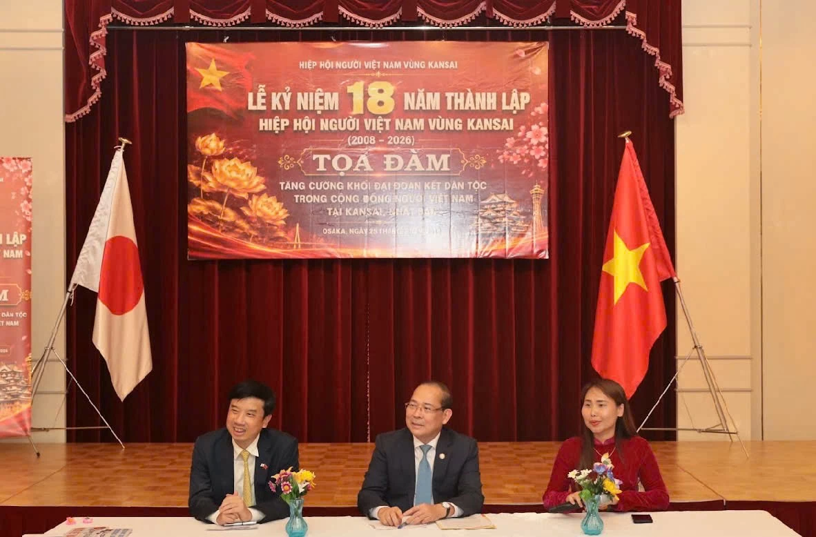 Vietnamese in Kansai: Spreading the spirit of national unity, honoring heroes and martyrs, and supporting flood-affected compatriots Vietnamese in Kansai: Spreading the spirit of national unity, honoring heroes and martyrs, and supporting flood-affected compatriots