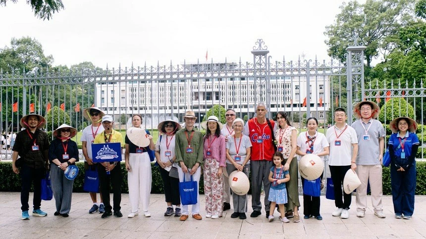 Foreign Consular representatives explore Ho Chi Minh City's rich cultural and historical heritage