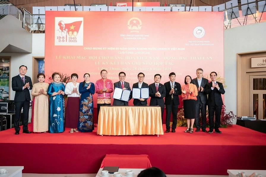 Community engagement: A solid foundation for overseas Vietnamese to serve as a bridge