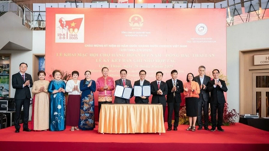 Community engagement: A solid foundation for overseas Vietnamese to serve as a bridge