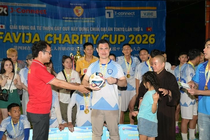 Football unites Vietnamese community, supporting the construction of Dai An Pagoda in Tokyo